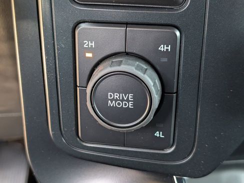 Used 2025 Ford F150 STX w/ Equipment Group 200A image 17