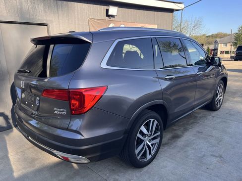 Used 2016 Honda Pilot Touring image 7