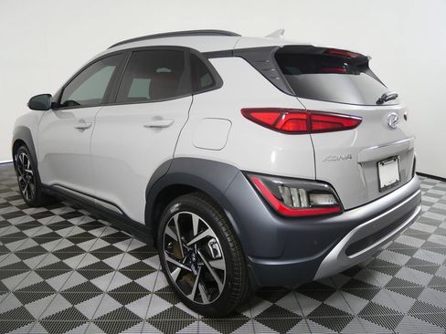 Used 2023 Hyundai Kona Limited FWD image 5