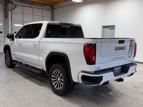 Used 2019 GMC Sierra 1500 AT4 w/ AT4 Premium Package AWD/4WD image 2