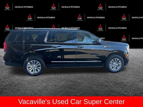 Used 2025 GMC Yukon XL Denali AWD/4WD image 6