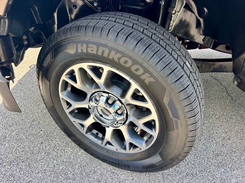 Used 2020 Ford F350 Lariat w/ Lariat Value Package AWD/4WD image 3