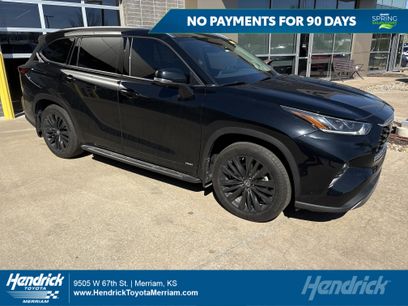 Used 2024 Toyota Highlander Platinum