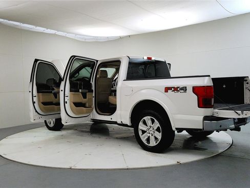 Used 2018 Ford F150 Lariat w/ Equipment Group 502A Luxury image 11