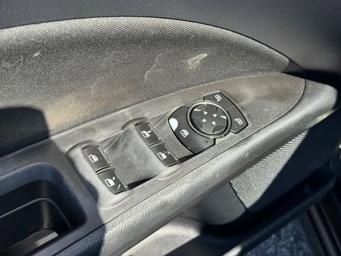 Used 2020 Ford Fusion SE FWD image 20