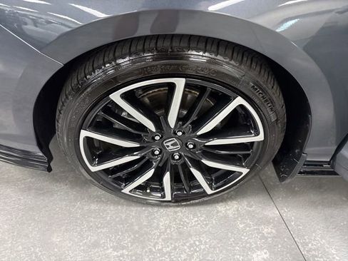 Used 2024 Honda Accord Touring image 29