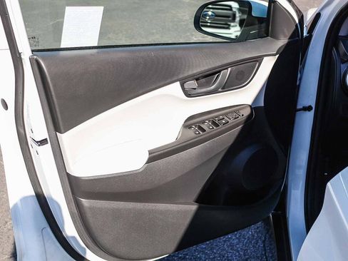 Certified 2023 Hyundai Kona SEL image 21