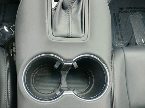 Used 2024 Toyota Venza Nightshade image 30