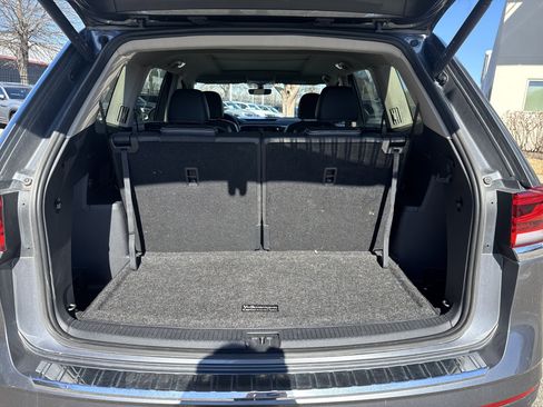 Certified 2023 Volkswagen Atlas SE image 8
