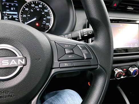 New 2025 Nissan Kicks Play S image 23