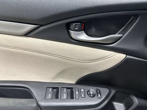 Used 2017 Honda Civic EX image 16