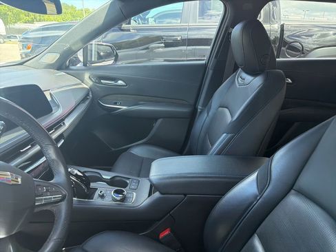 Used 2024 Cadillac XT4 Sport image 7