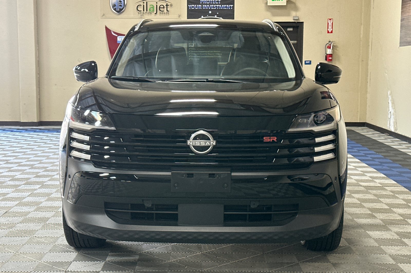 Used 2025 Nissan Kicks SR AWD/4WD image 9
