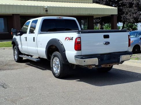 Used 2016 Ford F250 XLT w/ XLT Premium Package AWD/4WD image 3