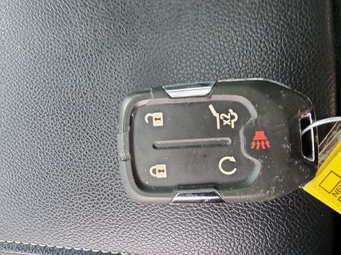 Used 2023 GMC Acadia SLT w/ Elevation Edition FWD image 21