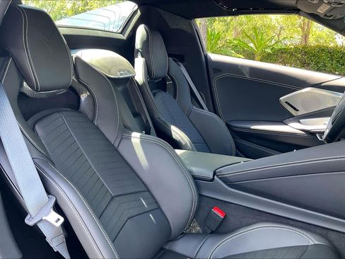 Used 2025 Chevrolet Corvette Z06 image 8