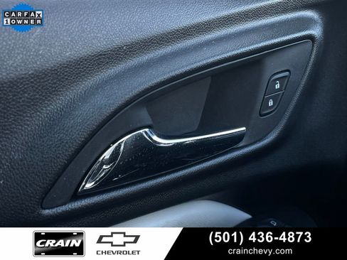 Used 2025 Chevrolet Trax LT w/ LT Convenience Package image 13