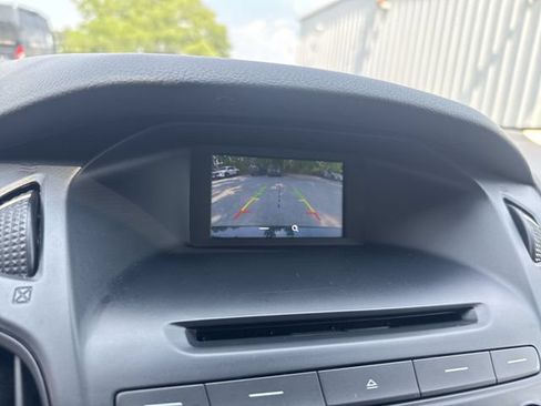 Used 2016 Ford Focus SE FWD image 20