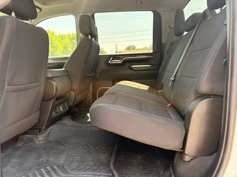Used 2024 Chevrolet Silverado 2500 LT AWD/4WD image 14