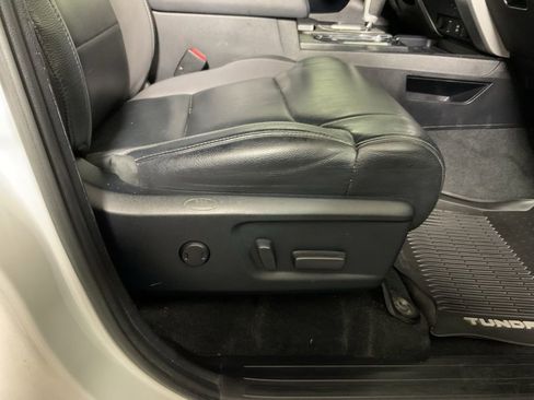 Used 2018 Toyota Tundra Limited AWD/4WD image 38