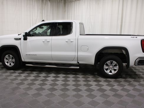 Used 2023 GMC Sierra 1500 SLE AWD/4WD image 32