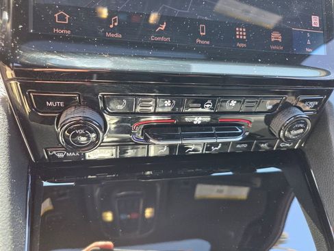Used 2025 Jeep Grand Cherokee Summit AWD/4WD image 16