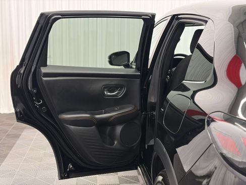 Used 2023 Honda HR-V Sport image 13