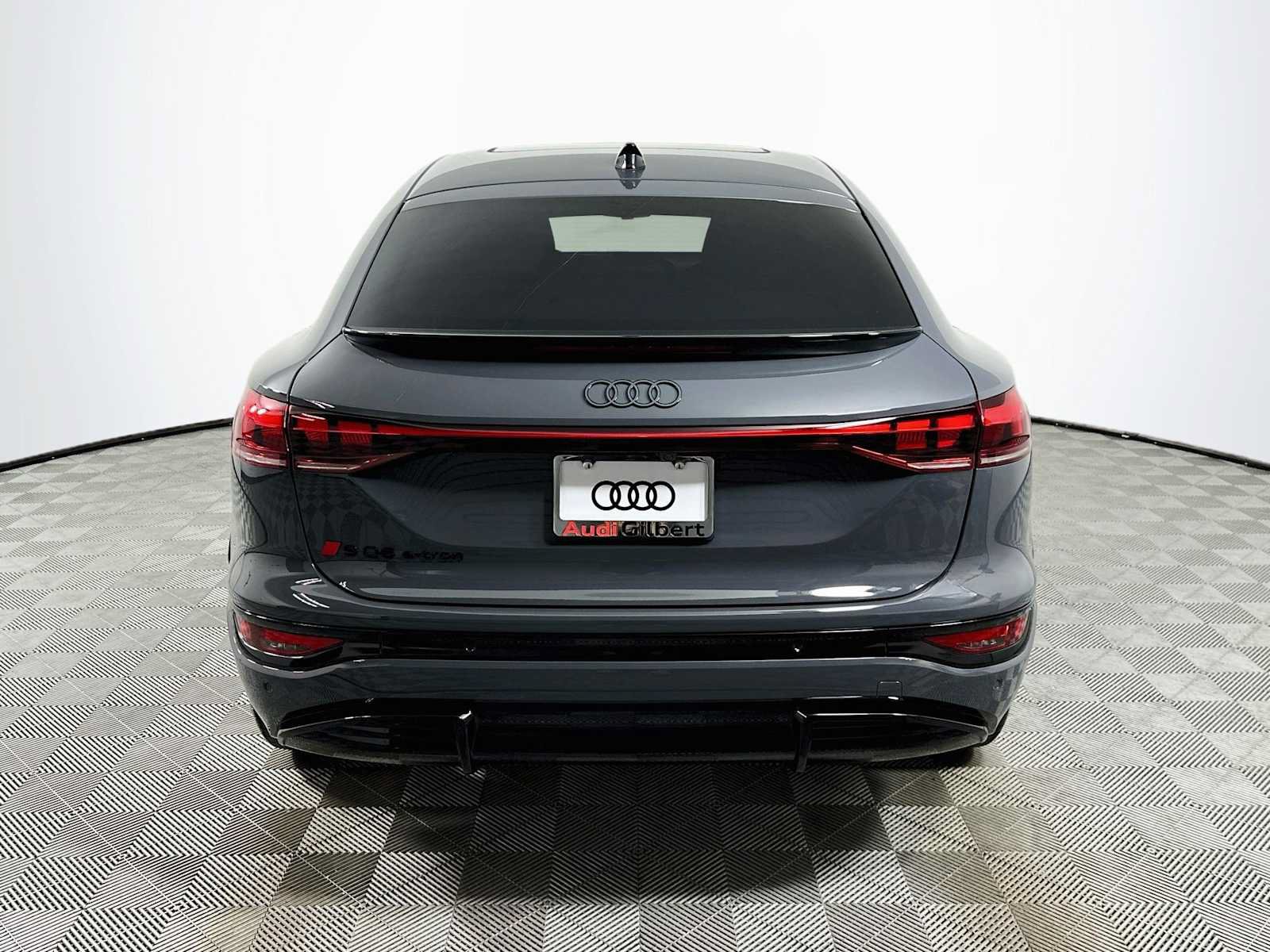 New 2027 Audi SQ6 e-tron Prestige AWD/4WD image 6