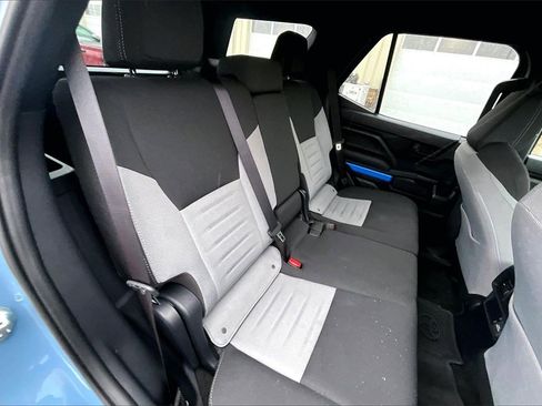 Used 2025 Toyota 4Runner TRD Off-Road image 26