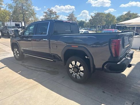 Used 2025 GMC Sierra 2500 Denali w/ Denali Reserve Package AWD/4WD image 3