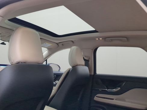 New 2026 Lincoln Corsair Reserve FWD image 21