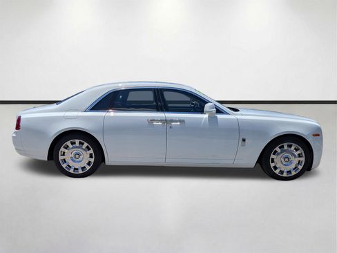 Used 2015 Rolls-Royce Ghost RWD image 3