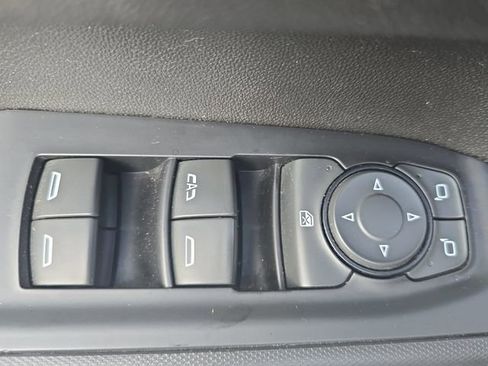 Used 2020 Chevrolet Silverado 1500 Custom Trail Boss w/ Custom Convenience Package image 26