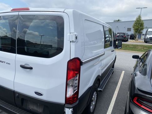 Used 2025 Ford Transit 250 Low Roof w/ Exterior Upgrade Package RWD image 7