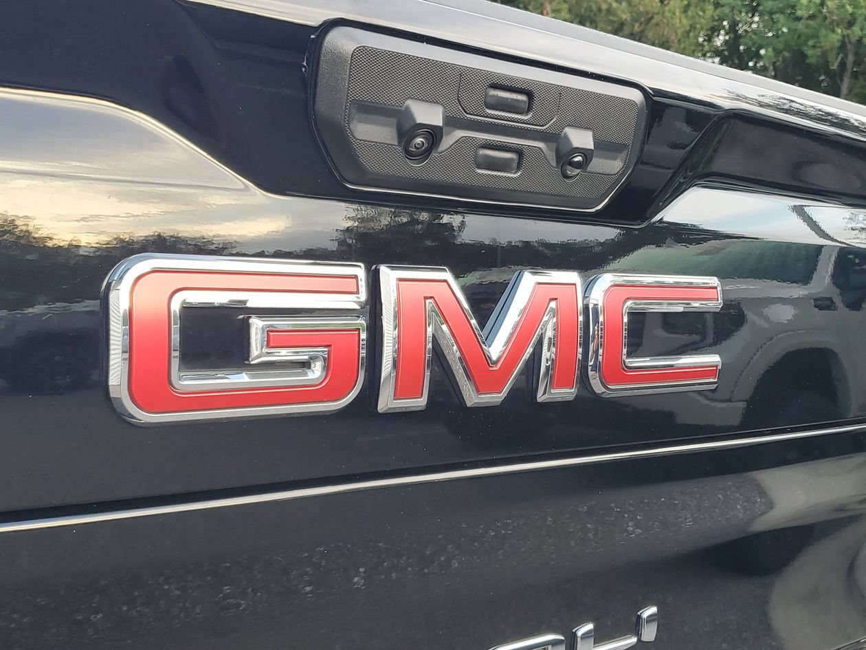 Used 2025 GMC Sierra 2500 Denali w/ Denali Reserve Package AWD/4WD image 6