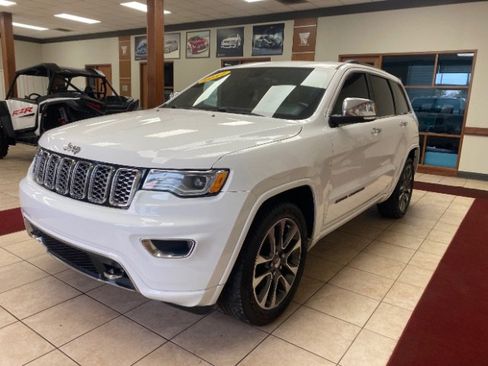 Used 2017 Jeep Grand Cherokee Overland image 1