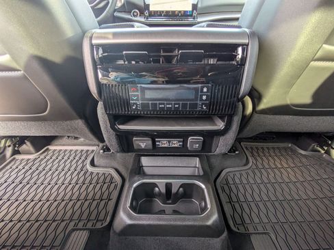 New 2026 Jeep Grand Wagoneer Limited image 22