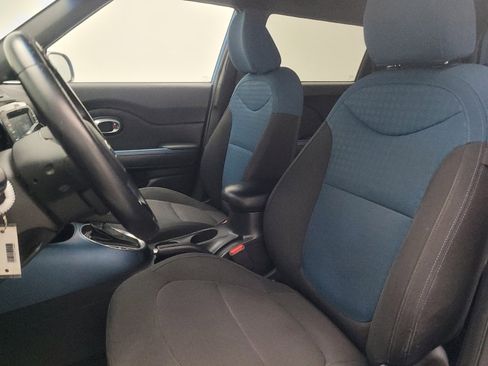Used 2015 Kia Soul + w/ Audio Package image 17