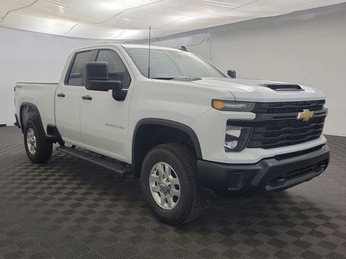 Used 2025 Chevrolet Silverado 2500 W/T image 7