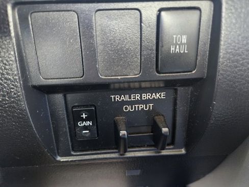 Used 2020 Toyota Tundra SR5 image 31