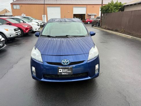Used 2011 Toyota Prius Two image 2