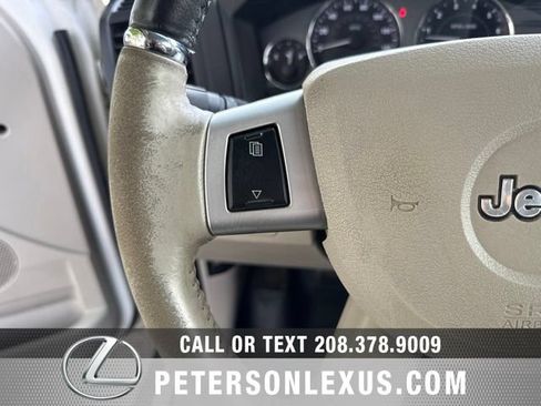 Used 2008 Jeep Grand Cherokee Limited w/ Quadra-Drive II 4X4 Group image 25
