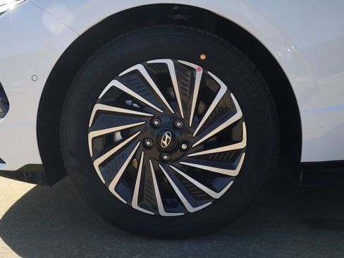 New 2026 Hyundai Sonata Limited FWD image 7