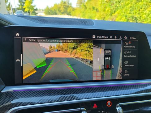 Used 2022 BMW X5 M50i w/ Premium Package image 25