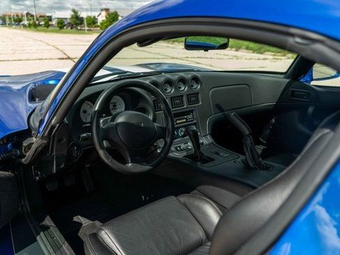 Used 1996 Dodge Viper GTS image 41