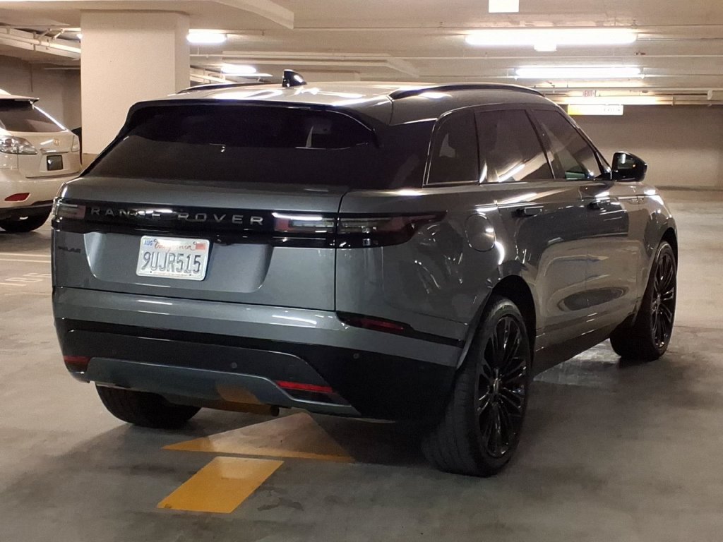 Used 2026 Land Rover Range Rover Velar Dynamic SE AWD/4WD image 3
