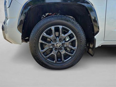 Used 2025 Toyota Tundra Platinum image 25