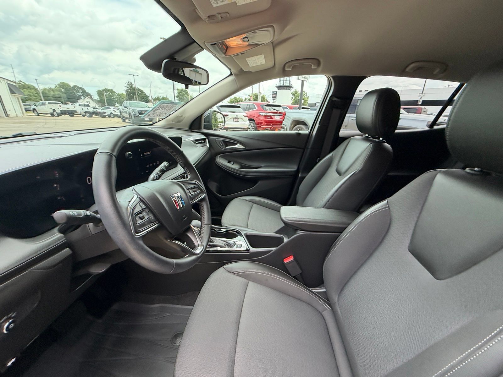 Used 2024 Buick Encore GX Preferred w/ Comfort Package FWD image 4
