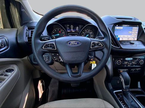 Used 2018 Ford Escape SE w/ Ford Safe & Smart Package AWD/4WD image 6