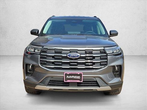 New 2026 Ford Explorer Active w/ Active Comfort Package image 6